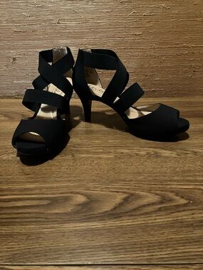 Brand New /NeverWorn Abella True Comfort Trista black dress shoes- Size 8M